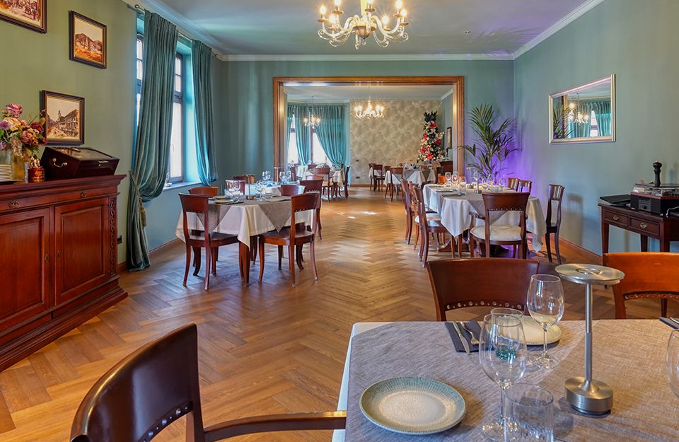 Restaurant Brasov | Restaurant Brukenhalle Brasov | Restaurant in Brasov | Restaurante in Brasov | Restaurant in Scheii Brasovului | Scheii Brasovului | Centru istoric Brasov