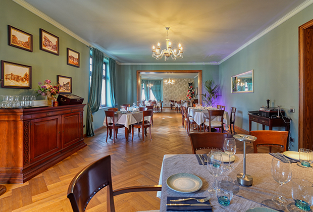 Restaurant Brasov | Restaurant Brukenhalle Brasov | Restaurant in Brasov | Restaurante in Brasov | Restaurant in Scheii Brasovului | Scheii Brasovului | Centru istoric Brasov