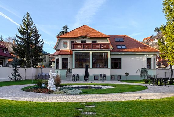 Restaurant Brasov | Restaurant Brukenhalle Brasov | Restaurant in Brasov | Restaurante in Brasov | Restaurant in Scheii Brasovului | Scheii Brasovului | Centru istoric Brasov